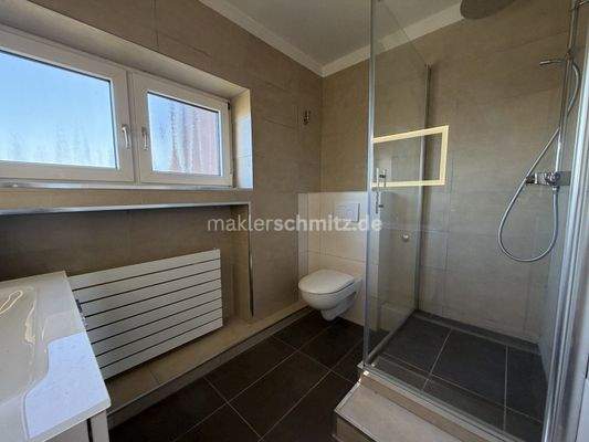 Badezimmer Ansicht 1