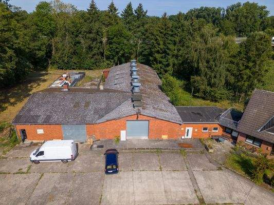 Gewerbehallen  (ehemaliger Stall)