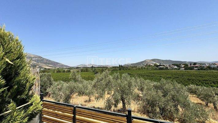 Furnished Villa with Garden in İzmir Selçuk