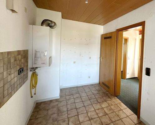 Hauptgebäude Wohnung OG Küche