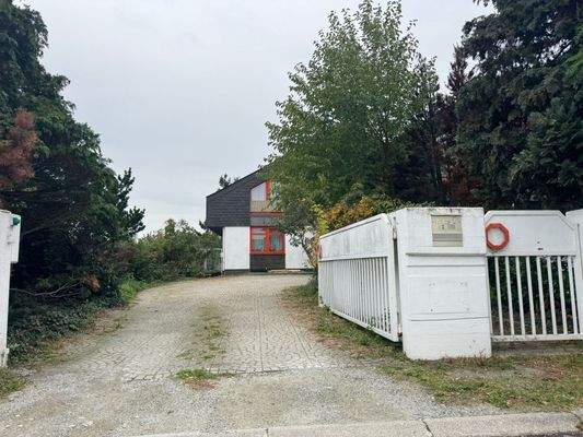 WhatsApp Image 2025-10-15 at 10.57.18(2).jpeg