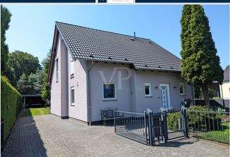 VON POLL IMMOBILIEN