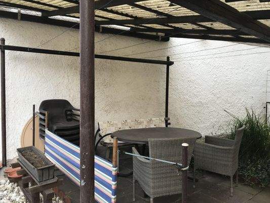 Überdachter Sitzbereich