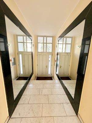 Treppenhaus - Eingangsbereich