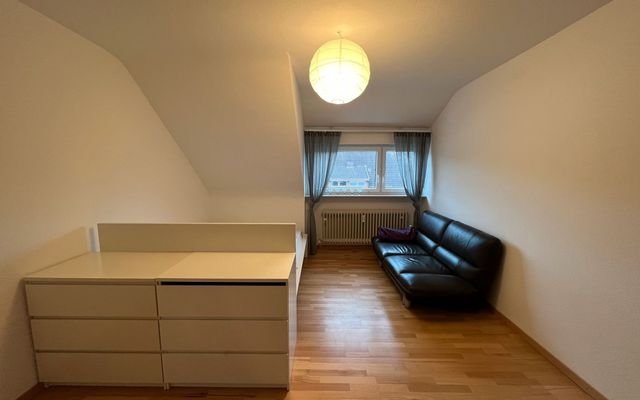 Zimmer mieten Stuttgart Zeitwohnen bei urbanbnb 2.jpg