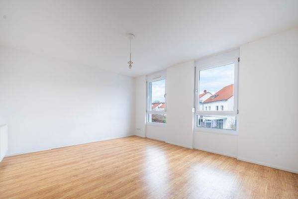 2. Schlafzimmer ( 1. OG)