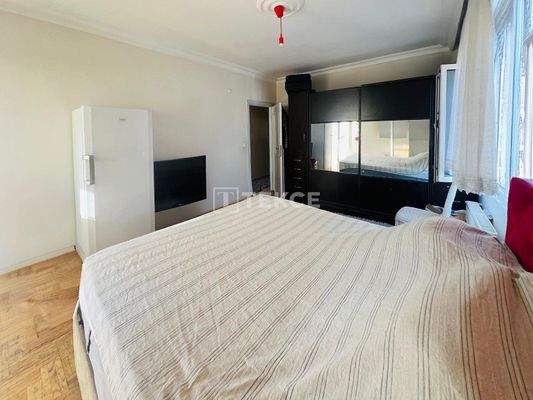 Apartment within Complex Near Metrobüs in İstanbul Üsküdar