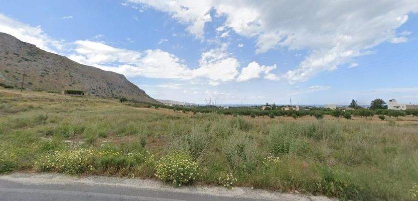 Kreta, Gazi: Großes Grundstück in Vorort von Heraklion zu verkaufen