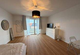 D5D31633-AC91-41F9-87EC-7A4824DCC51C