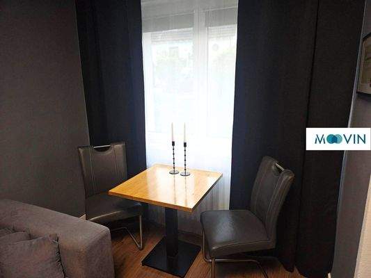 Ansicht IV: Wohn- und Esszimmer mit offenem Küchenbereich