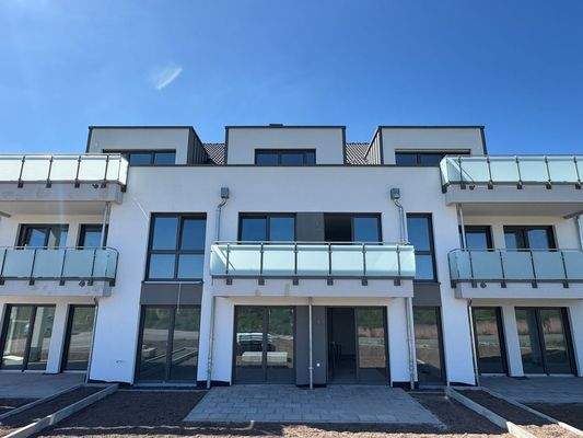 e9a4f3a7-1881-44b3-95b7-93defb17e385-1937816174.jp