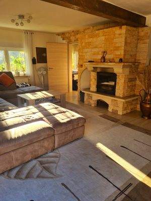 Teilansicht vom Wohnzimmer 