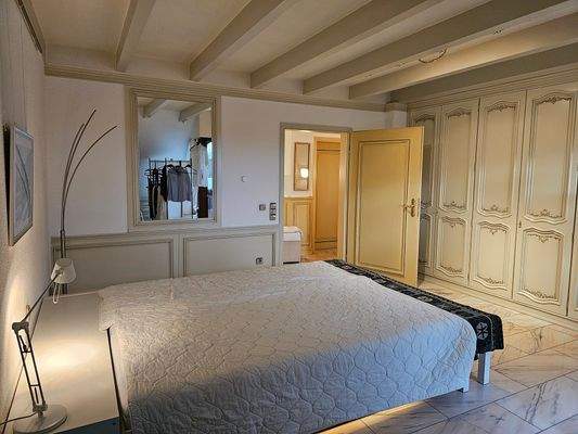 140 - Schlafzimmer.jpg