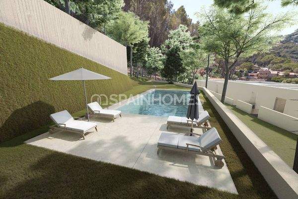 Luxury Seafront Flats Amid Nature in Begur