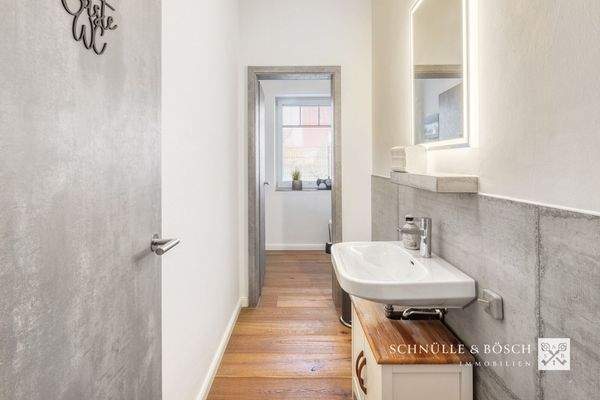 Geschmackvolle Gäste-WC´s im Erdgeschoss