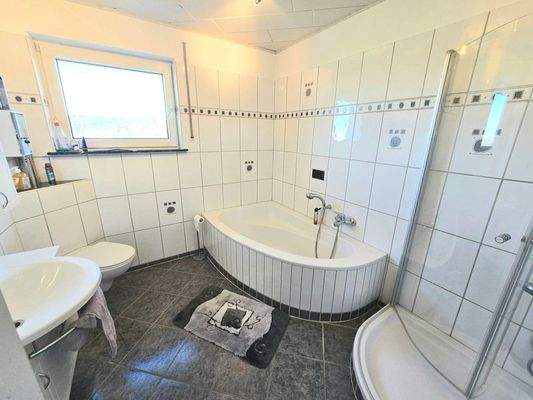 Badezimmer EG