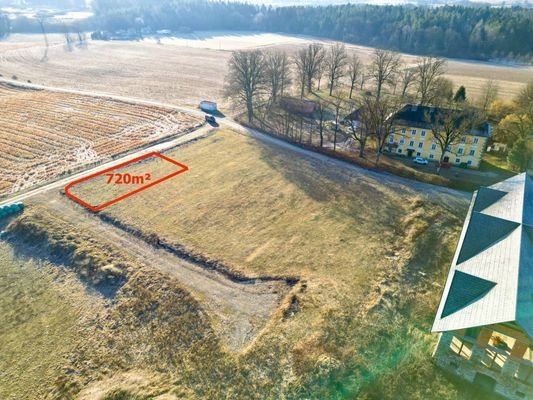 Luftbild mit eingezeichnetem Grundstück