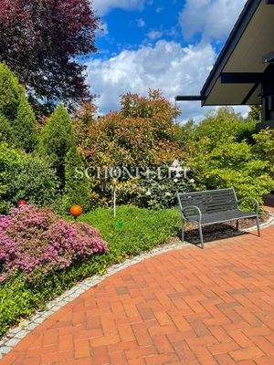 Aussenansicht vorn Ende Mai