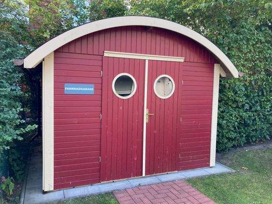 22 Fahrradschuppen.jpg