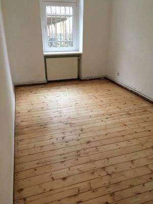 Büroraum zum ruhigen Hinterhof