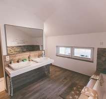 Badezimmer EG