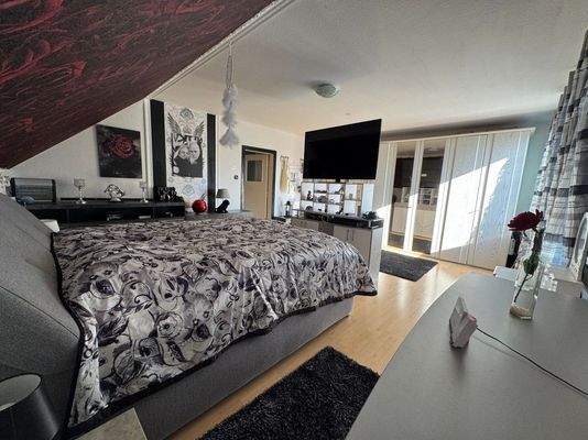 Elternschlafzimmer mit Ankleidezimmer 