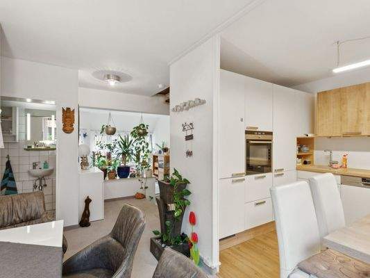 Küche und Essbereich