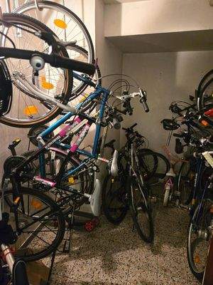 Rad- und Kinderwagenabstellraum im Erdgeschoss