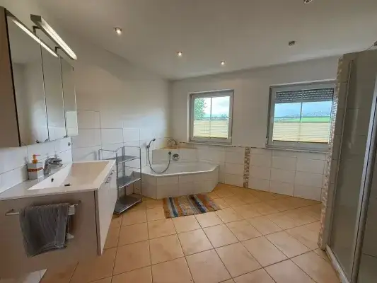 eb0a8159-b776-47c9-800f-650baa2fb600-1975389830.we