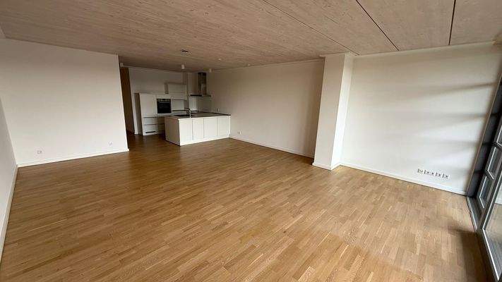 WhatsApp Image 2025-11-19 at 22.18.00(7)