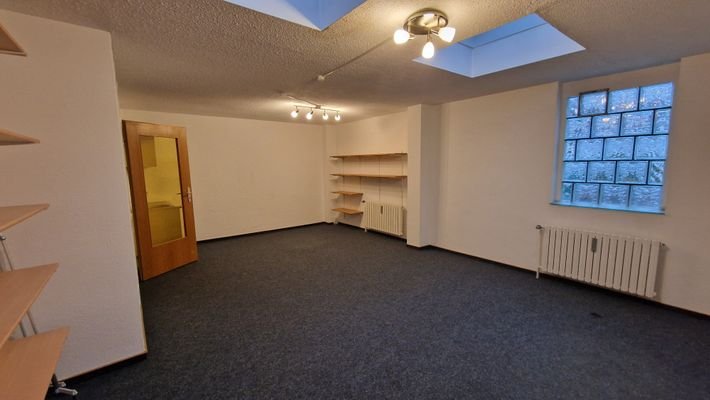 Büro1.jpg