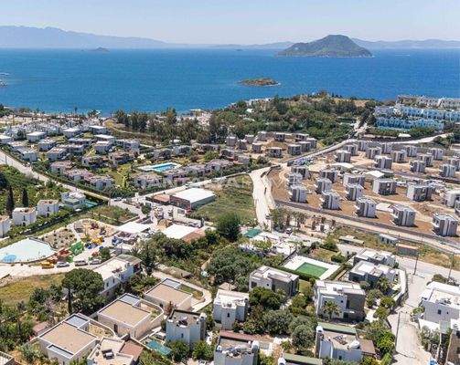 Single-Story Villas near the Beach in Bodrum Kadıkalesi