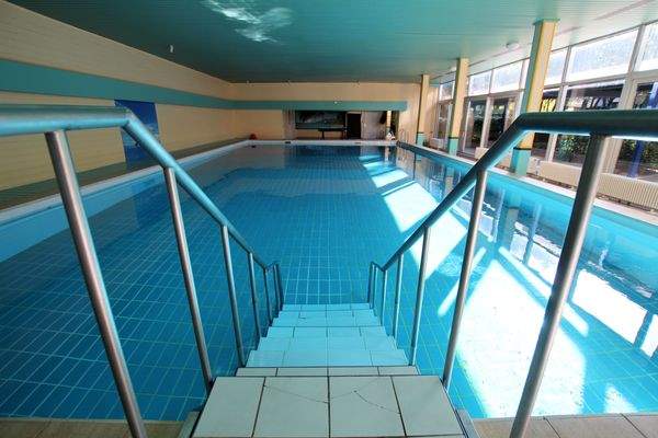 Schwimmbad Gemeinschaft