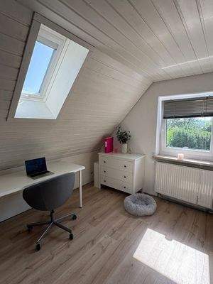 4. Schlafzimmer/Büro