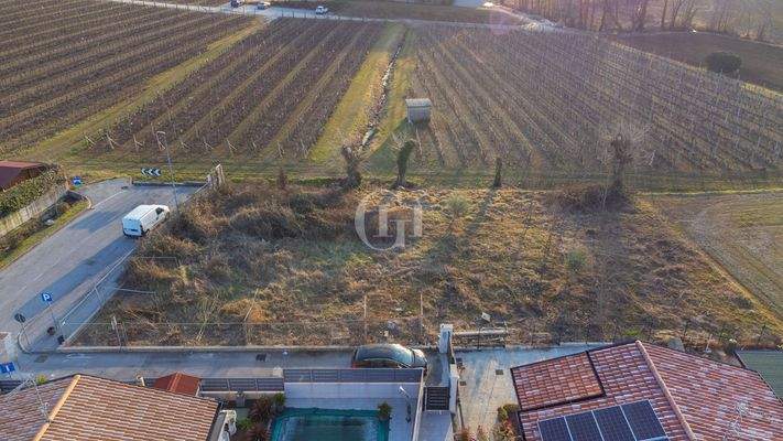 VEDUTA AEREA TERRENO