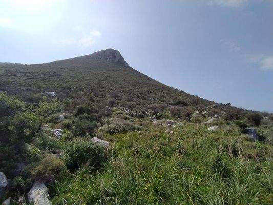 Unglaublicher Meerblick von seltener Stelle neben einem Berg auf Kreta
