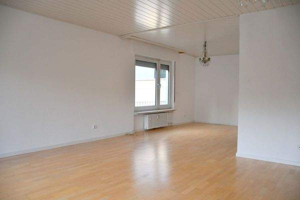 EG: Wohn-/Essbereich.JPG