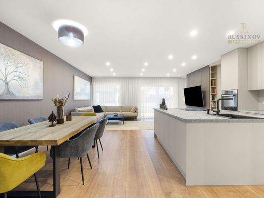 Küche mit Essbereich