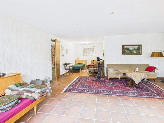 Großzügiger Hobbyraum