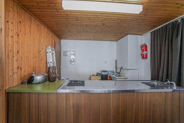 Veranstaltungsraum mit Theke / Bar