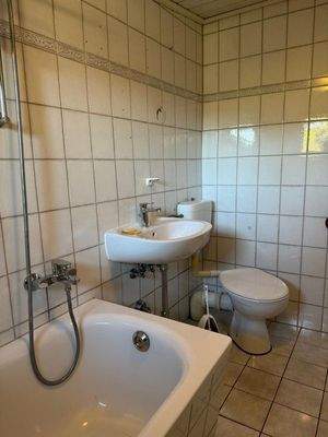 WhatsApp Image 2025-11-18 at 09.07.05 (2)