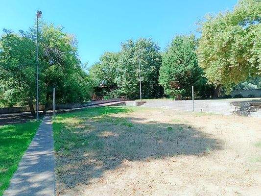 Kreta, Vryses: Wohngebäude mit Pool und Bergblick zu verkaufen – Ideale Investition im Apokoronas!