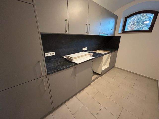 Exklusive 3- Zimmer Wohnung mit EBK,Balkon u. SP zu vermieten! - Photo 2