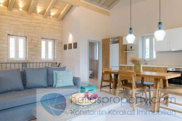 C2445 Agni Nissaki (12)