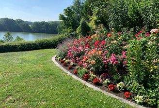 Garten mit Seeblick
