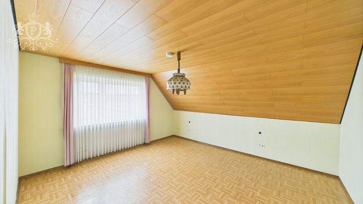 CAM01984G0-PR0452-STILL050