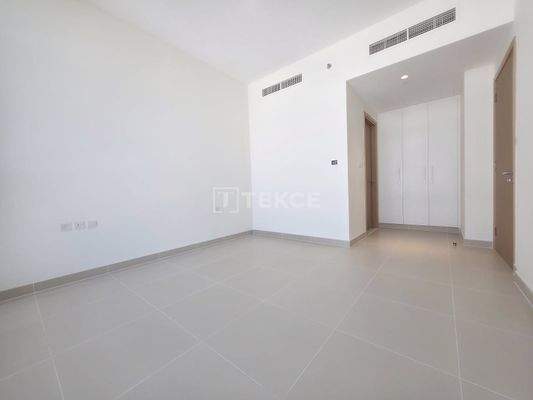 Luxury Ready-to-Move Parkside Apartment in Dubai Hills Estate