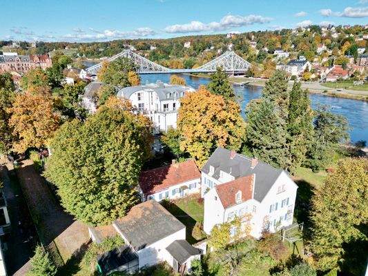 Lage des Hauses an der Elbe