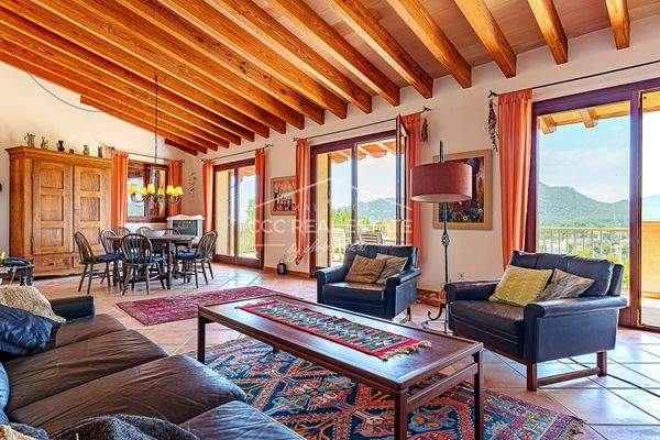 Wohnzimmer mit Ausblick