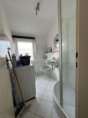 Duschbad mit Fenster